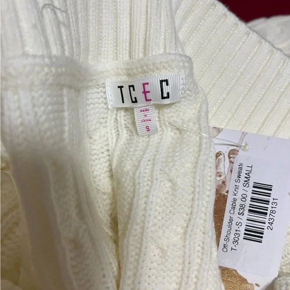 BNWT TCEC Off-Shoulder Cable Knit Sweater - Picture 3 of 3